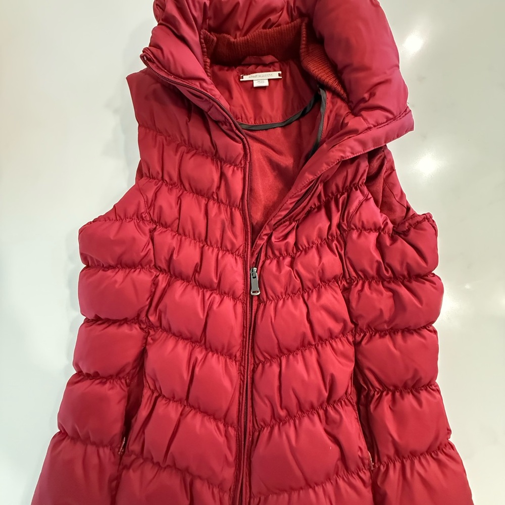 Johnston & Murphy Red Puffer Vest